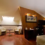 Hotell Catalonia El Pilar 4*