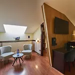 Catalonia El Pilar Hotel 4*