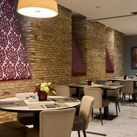 카탈로니아 엘 필라르 4*