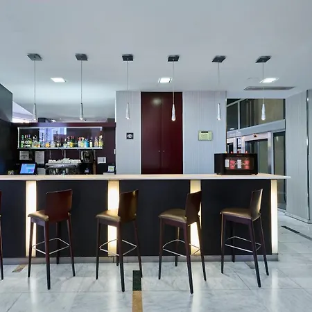 カタロニア エル ピラール ホテル 4*