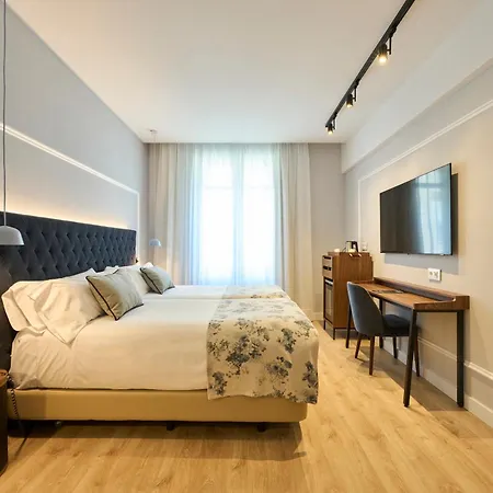 カタロニア エル ピラール 4* サラゴサ