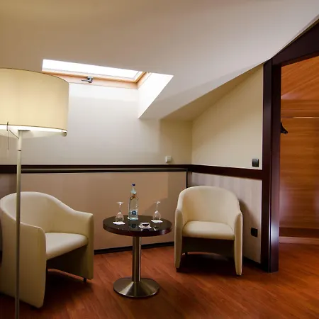 カタロニア エル ピラール 4* サラゴサ