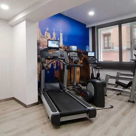 호텔 카탈로니아 엘 필라르 4*