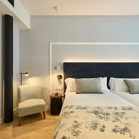 ホテル カタロニア エル ピラール