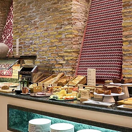 Catalonia El Pilar Отель 4*