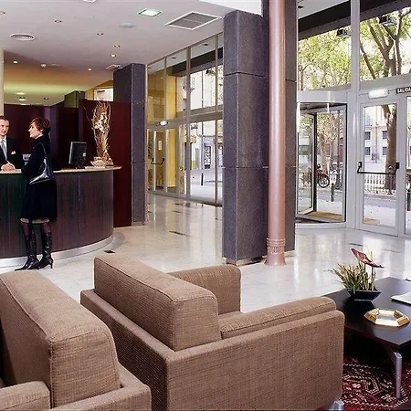 카탈로니아 엘 필라르 호텔