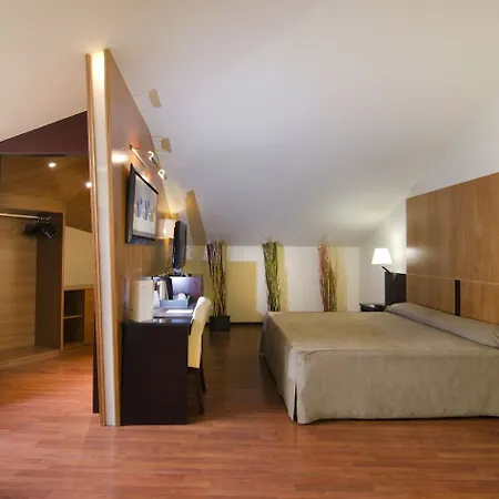 호텔 카탈로니아 엘 필라르 사라고사