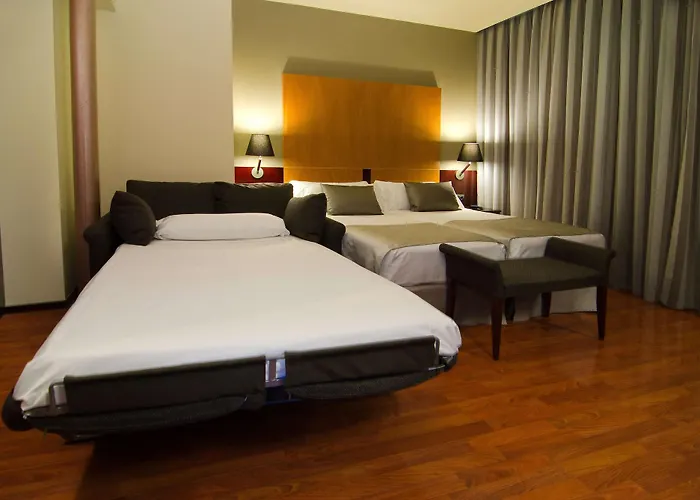 Catalonia El Pilar Отель