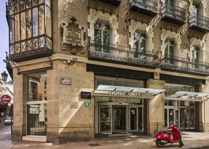 Hotel Catalonia El Pilar 4*