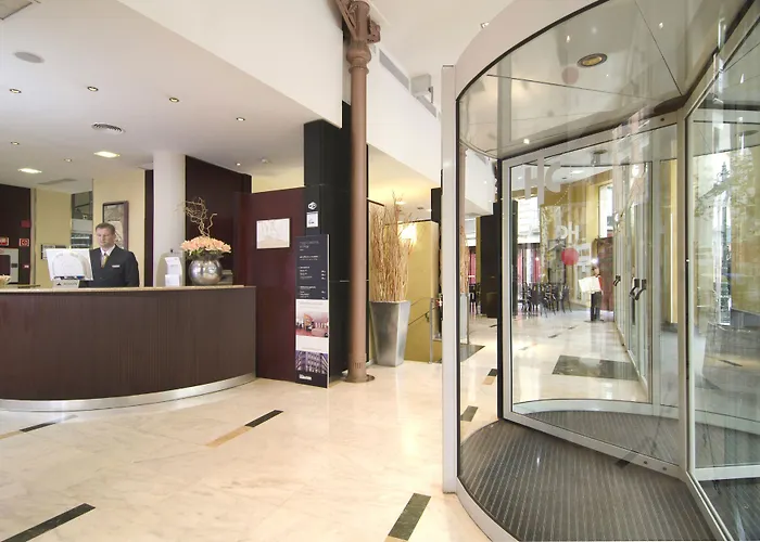 Hotel Catalonia El Pilar