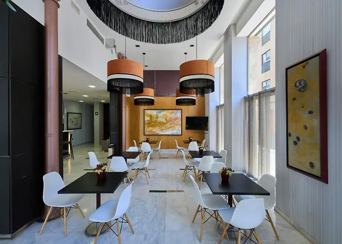 Catalonia El Pilar Сарагоса