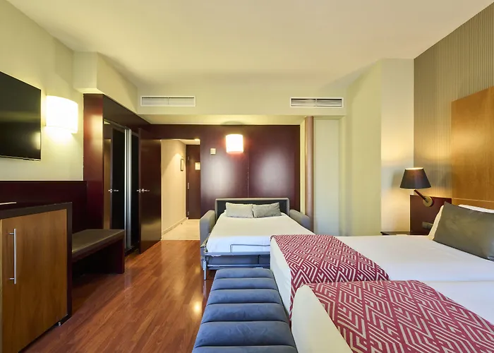 Catalonia El Pilar Отель